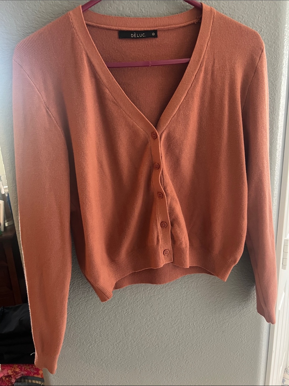 Deluc Women's V-Neck Button Cardigan in Rust Orange